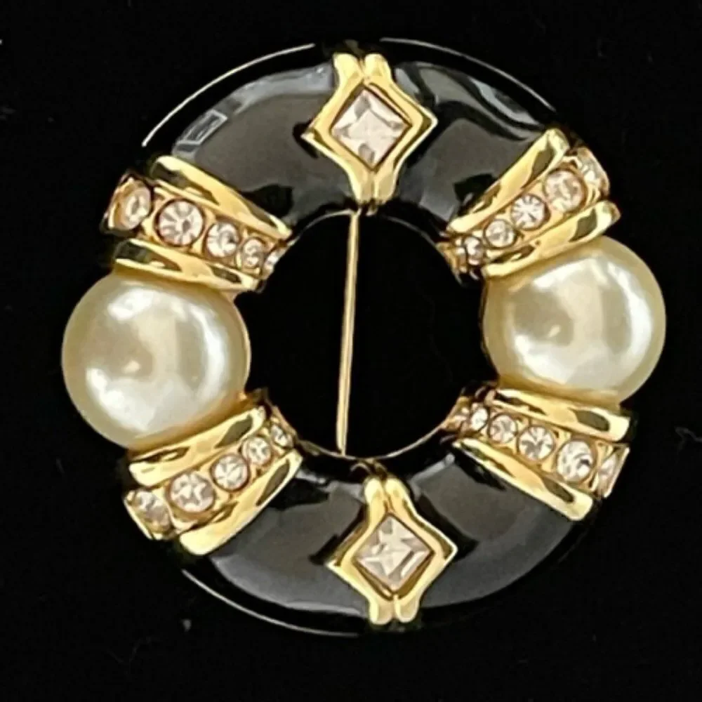 Swarovski black enamel Faux Pearl Crystals Brooch Earring Set Excellent new cond